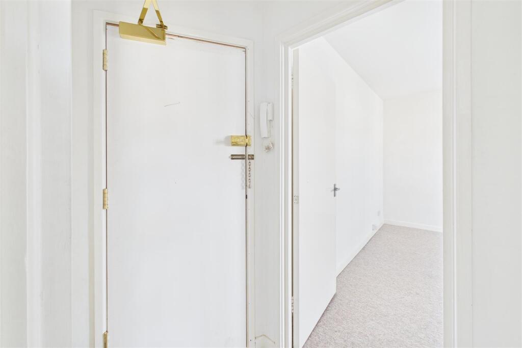 Apartment in Bath - View 5