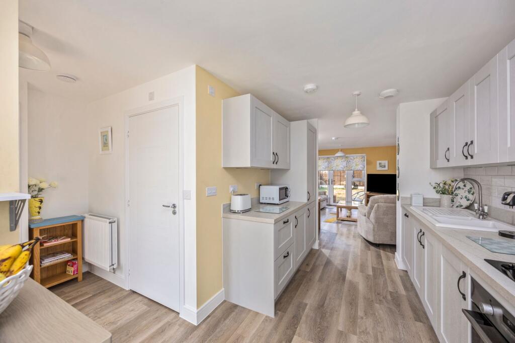 Granville Drive, Hassocks, BN6 photo 4
