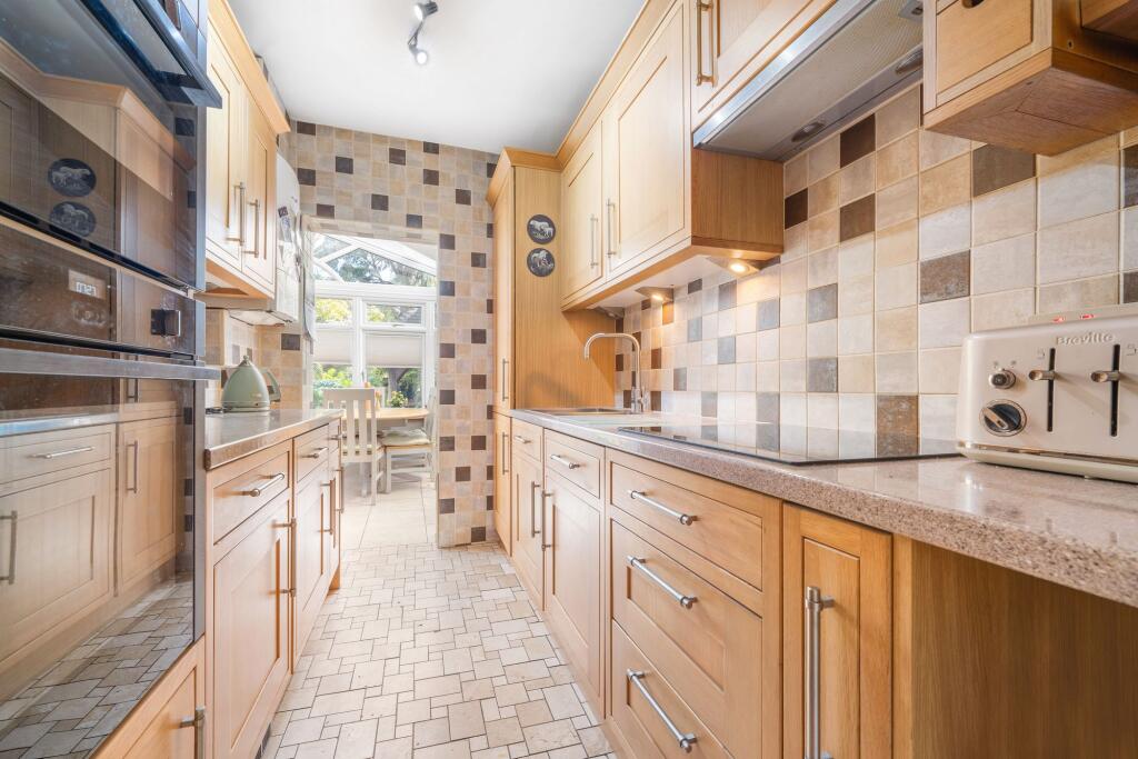 House in London, Goddington - More