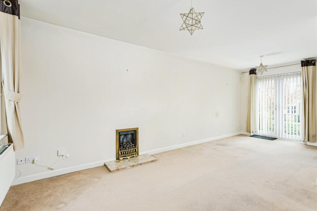 Town Gate Close, Guiseley, Leeds, LS20 photo 3