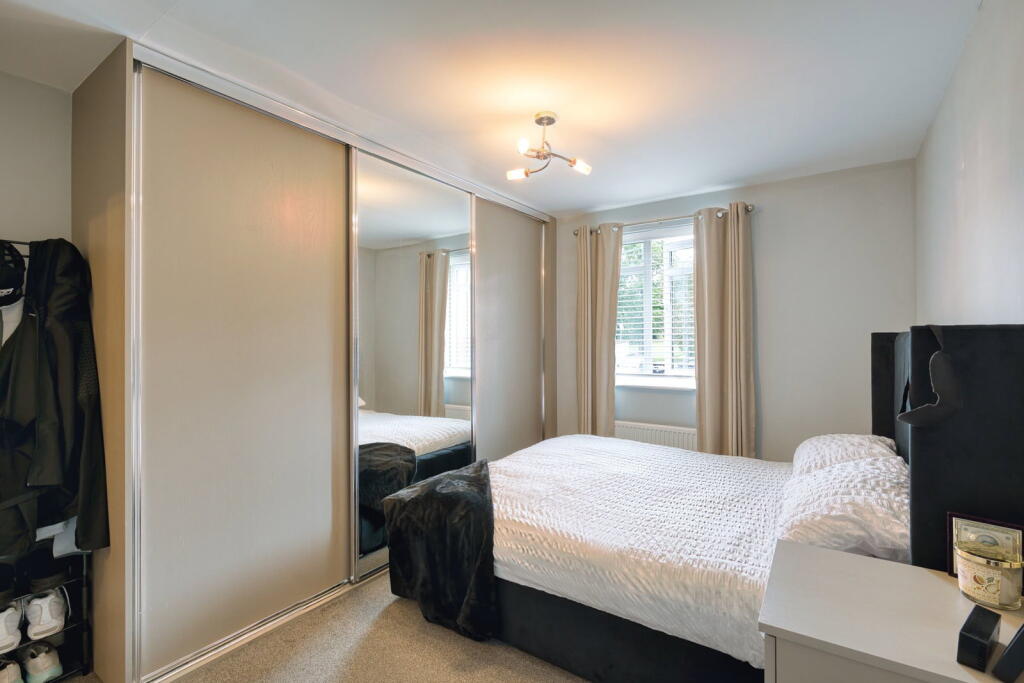 Apartment in South Tyneside, North East - More