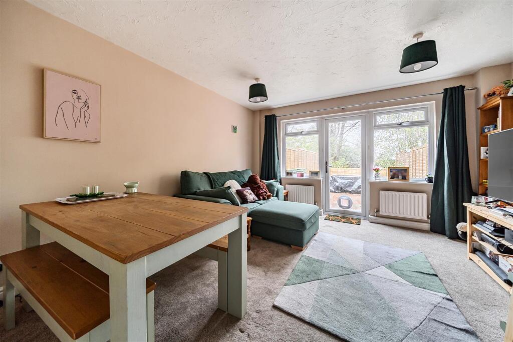 House in Reading - More