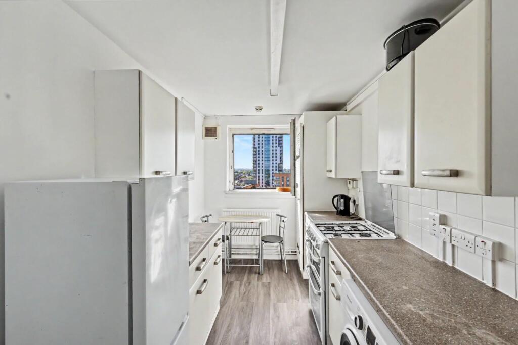 Apartment in London - View 5