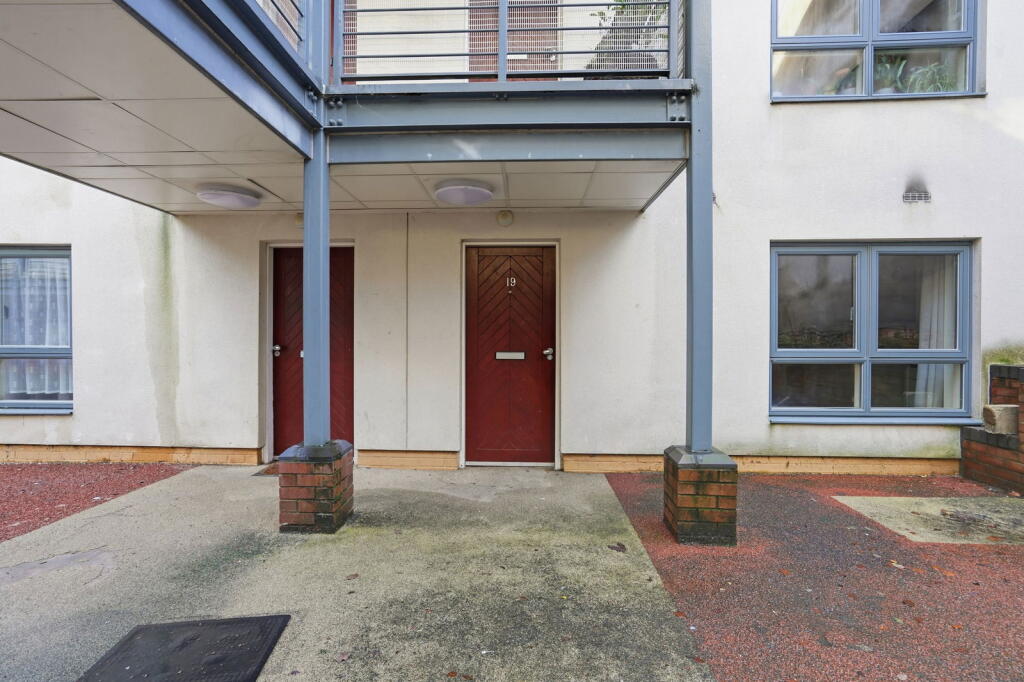 Arthur Place, Birmingham, B1 3DB – další
