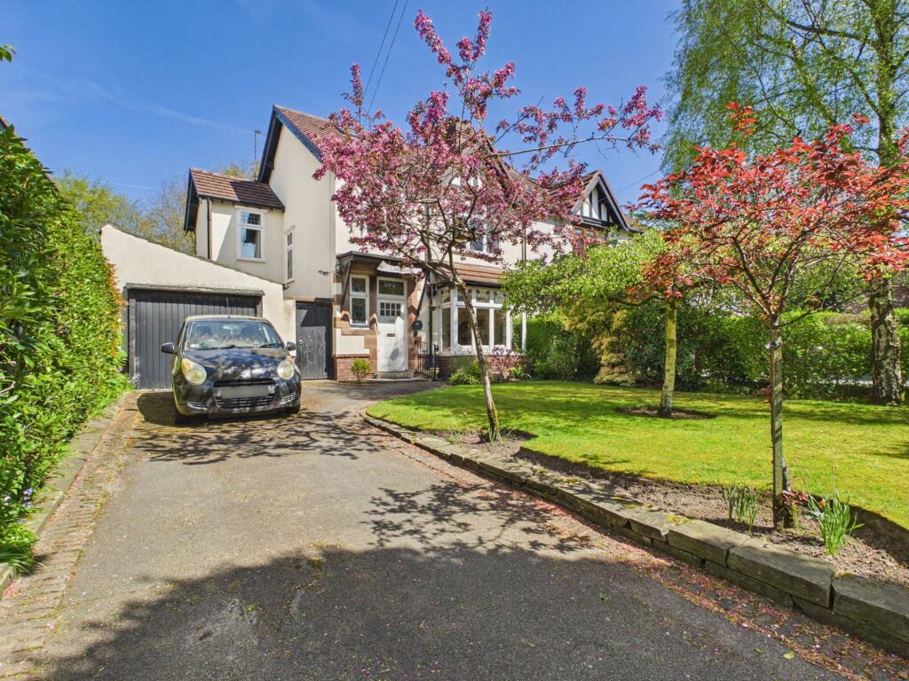 4-bed semi-detached on Bold Lane, Aughton, L39, £525,000