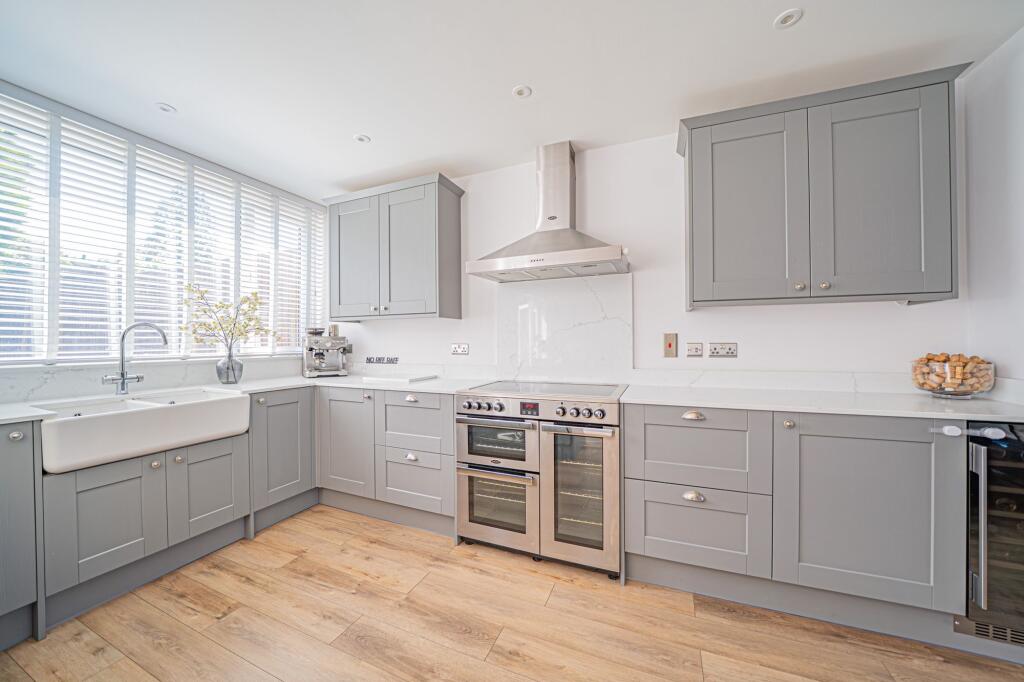 House in Solihull, Ulverley Green - View 2