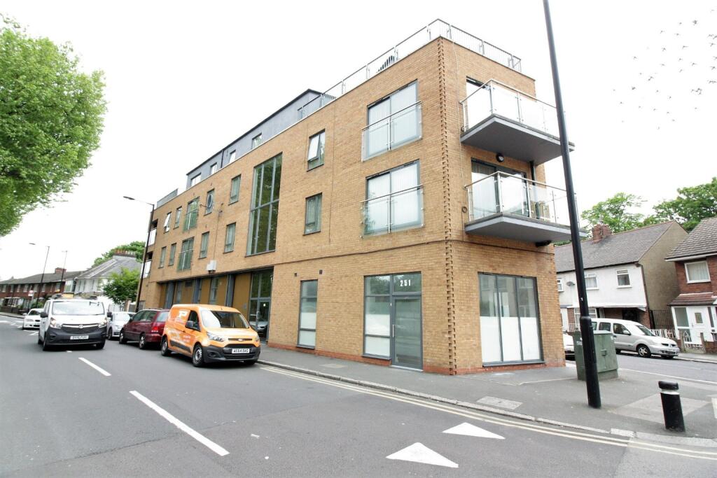 Main image of property: Hermit Road, Canning Town, E16