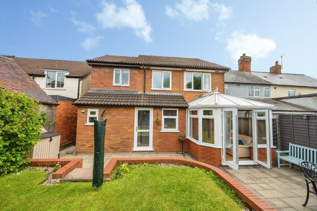 House in Bromsgrove - More