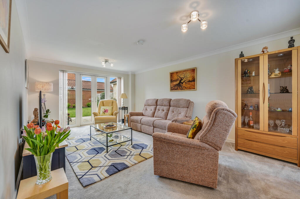 Speedwell Crescent, Broomfield, Chelmsford photo 3