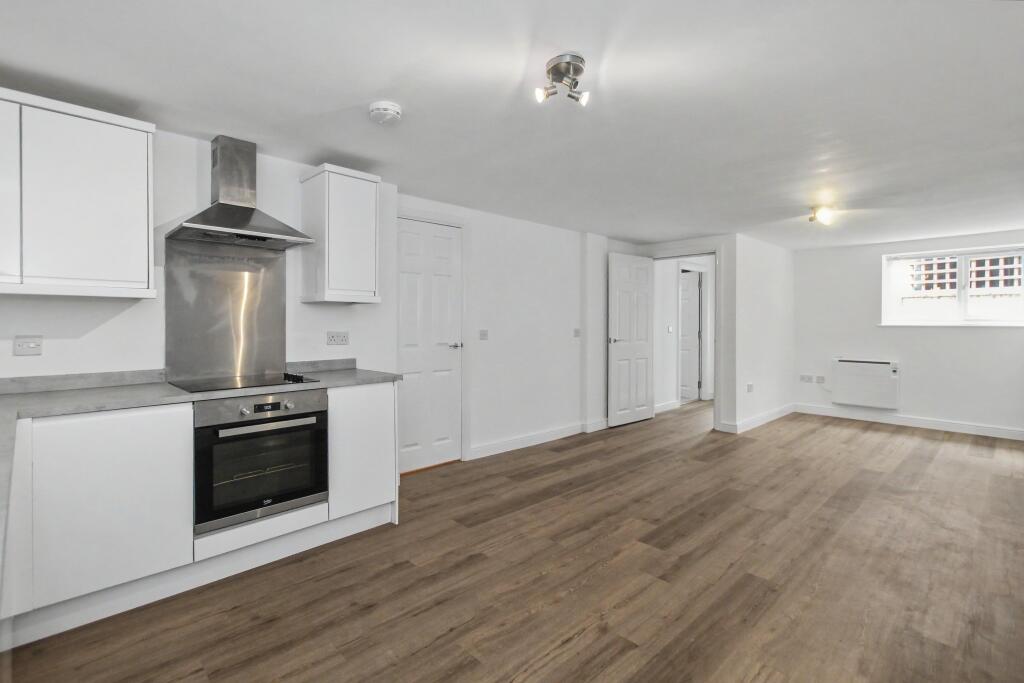 Apartment in Stockport - View 2