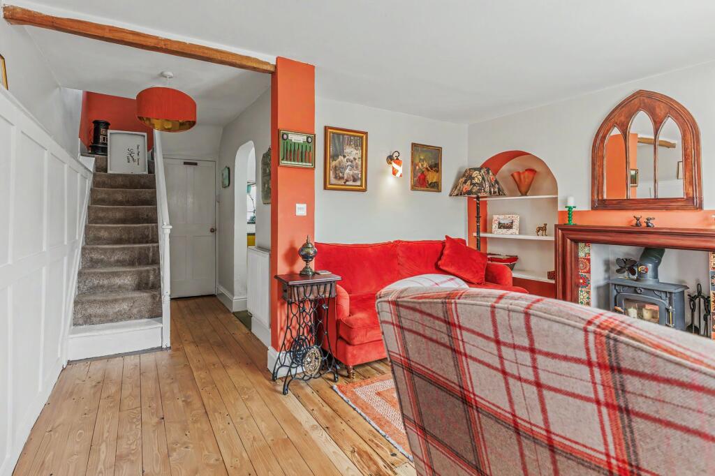 House in Worcester - View 5