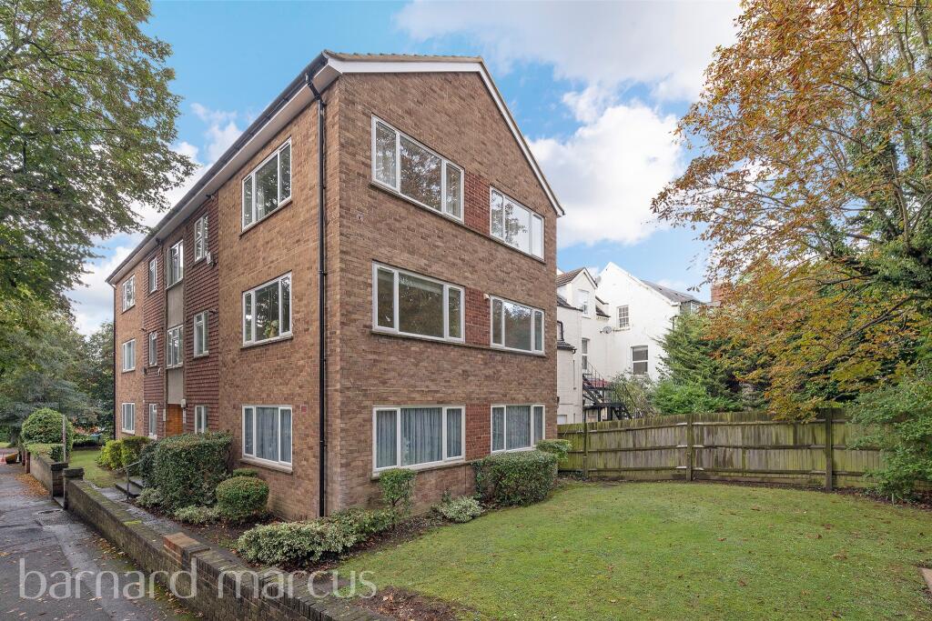 Apartment in Sutton - View 5