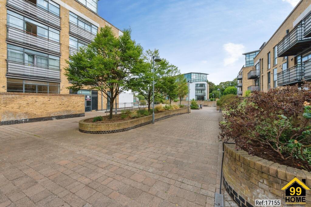 Apartment in Twickenham - View 4