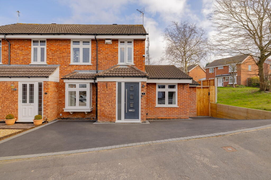Barsham Drive, Brierley Hill, DY5 3HE photo 3