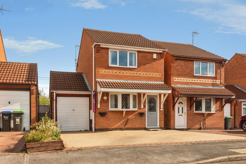 Main image of property: Covert Close, NOTTINGHAM, Nottinghamshire, NG15