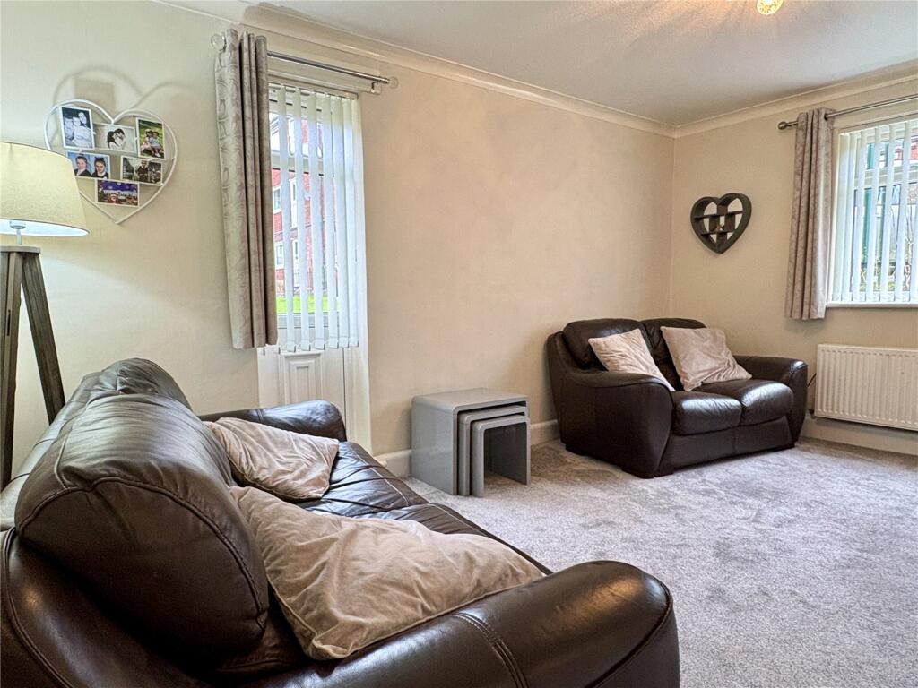 St. Marys Estate, Oldham, Greater Manchester, OL1 photo 3