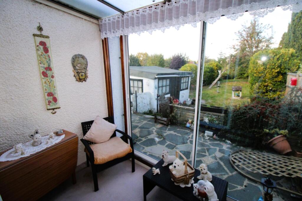 Brookdale Avenue, Upminster, Essex photo 4