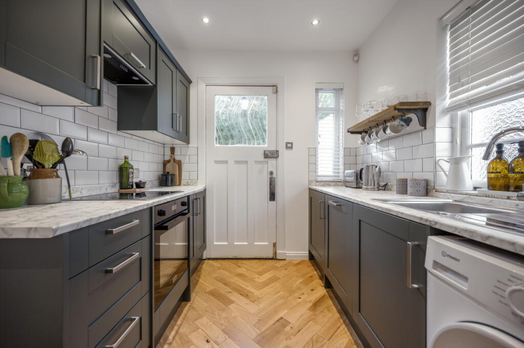 House in Glasgow - More