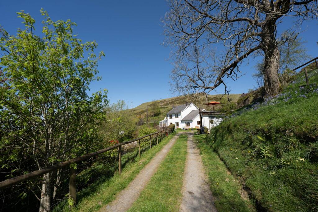 Main image of property: Goginan, Ystumtuen