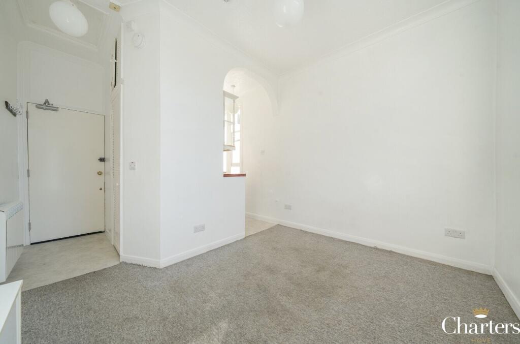 Apartment in Hove, Brunswick - More