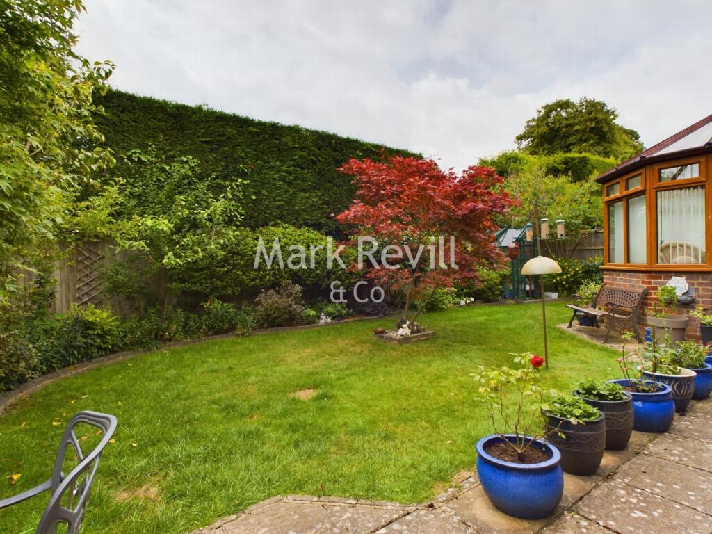 Chestnuts Close, Lindfield, RH16 photo 4
