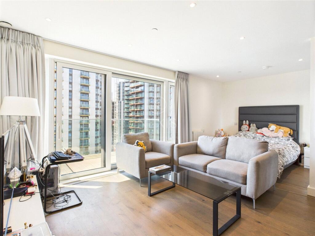 Apartment in London - View 2