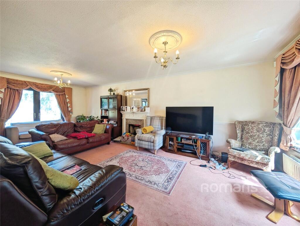 House in Reading, Lower Earley, Earley - View 3