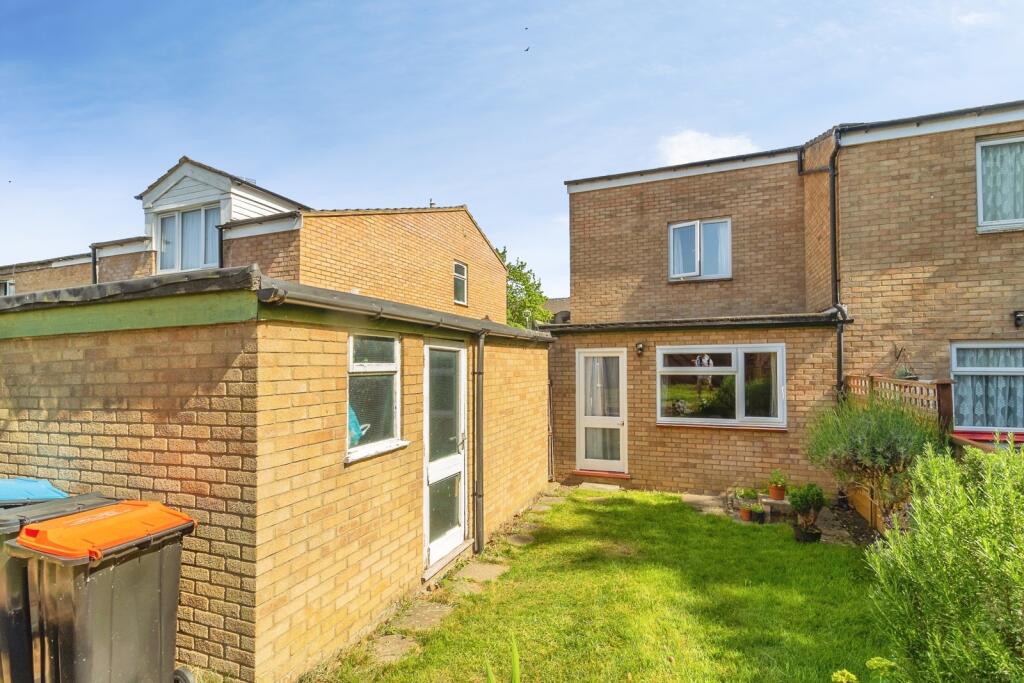 House in Milton Keynes, Great Linford