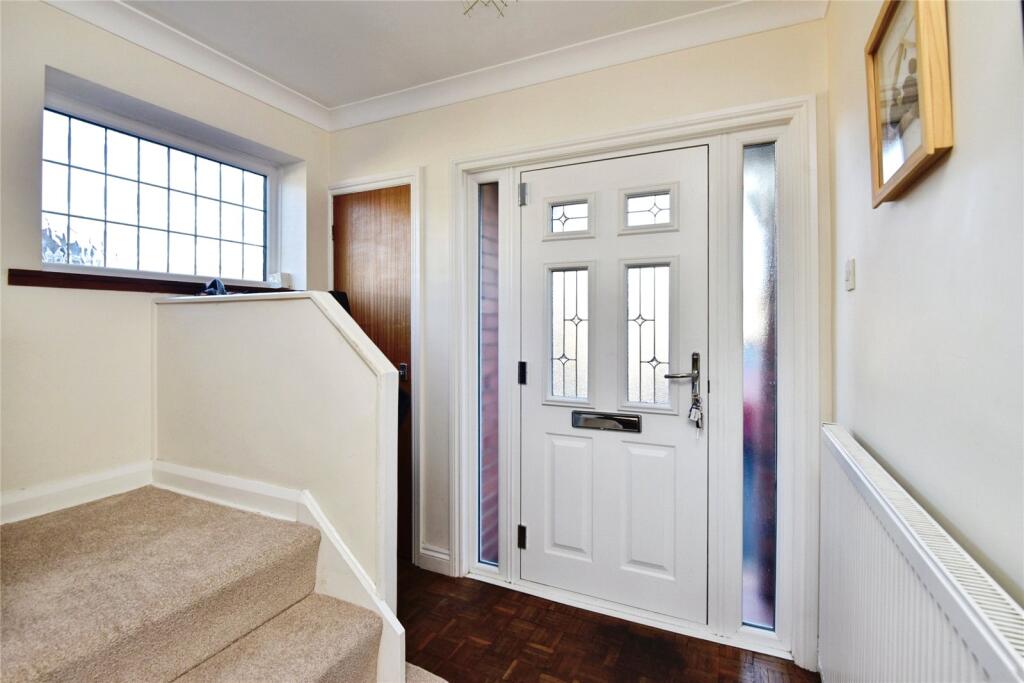 Poplar Drive, STOKE-ON-TRENT, Staffordshire, ST7 photo 4
