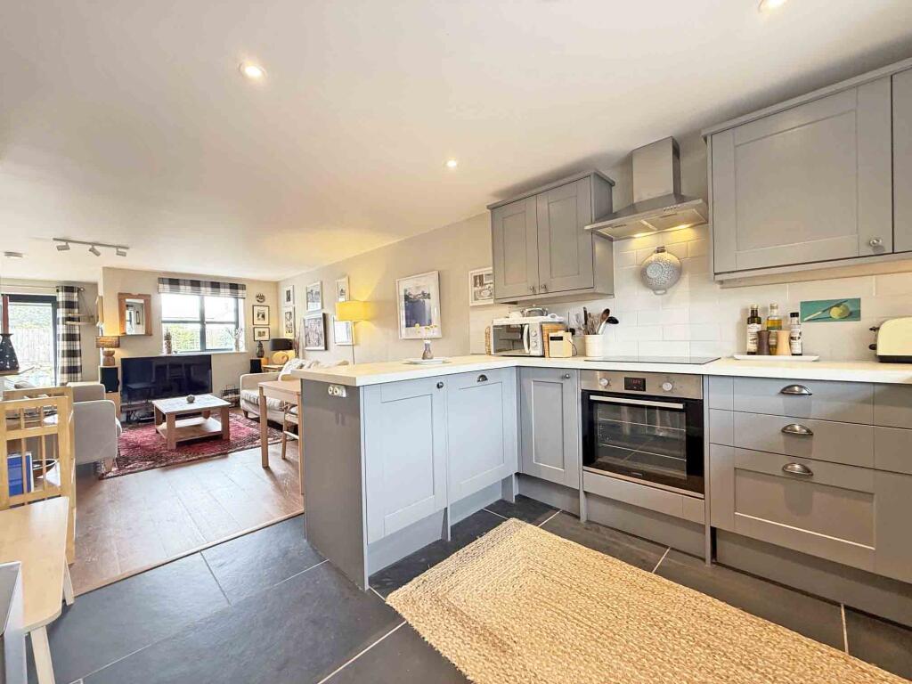 House in Truro - View 4