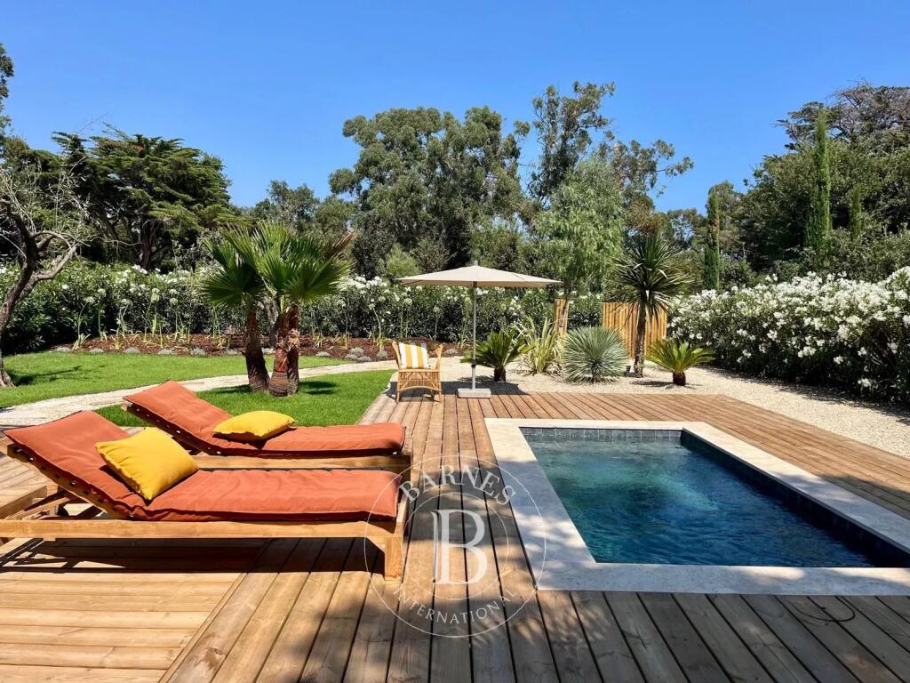 Main image of property: Provence-Alps-Cote d`Azur, Var, Grimaud