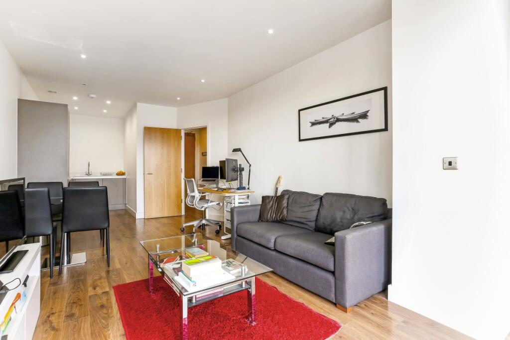 Main image of property: Lighterman Point, E14