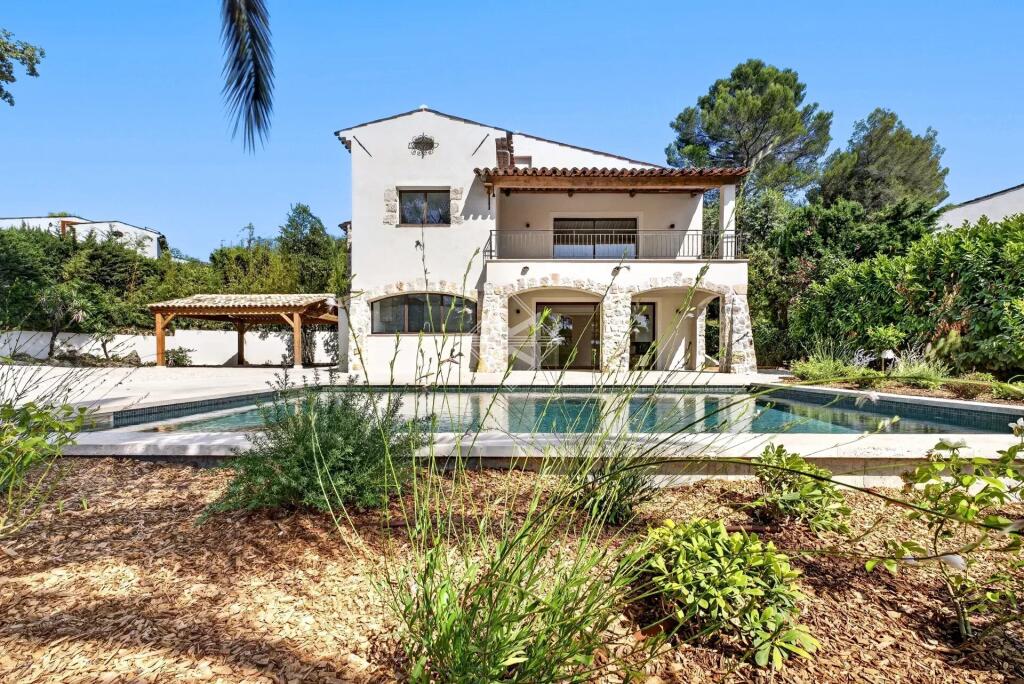 Main image of property: Provence-Alps-Cote d`Azur, Alpes-Maritimes, Mougins