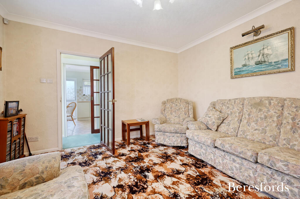 Graham Close, Hutton, CM13 - View 5
