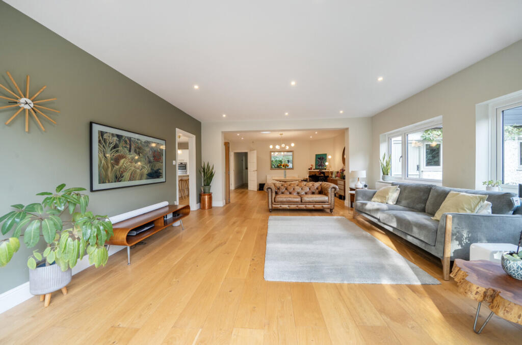 House in Wokingham - View 4