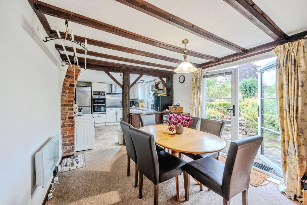 House in Hereford, Herefordshire - View 3