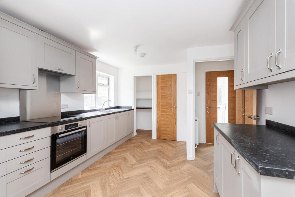 House in Bath - View 5
