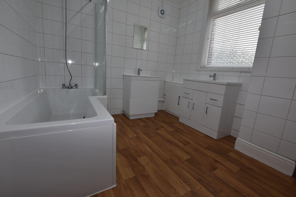 Apartment in Nottingham, Carrington - View 4