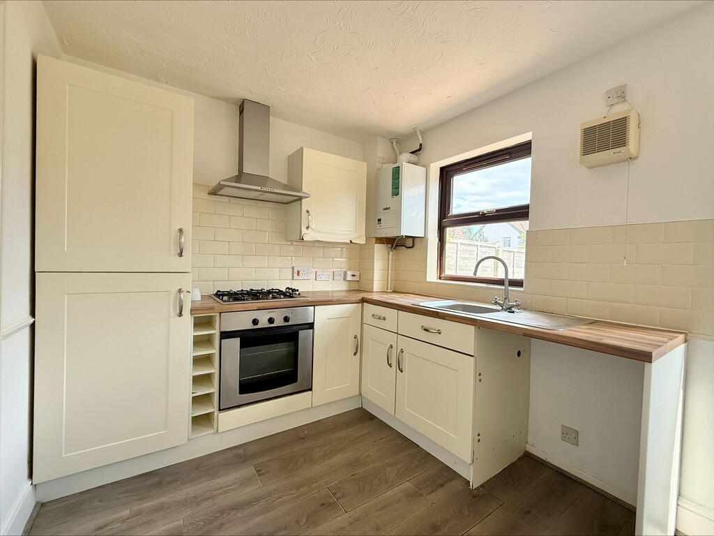 Finisterre Rise, Caister-on-sea, Great Yarmouth photo 4