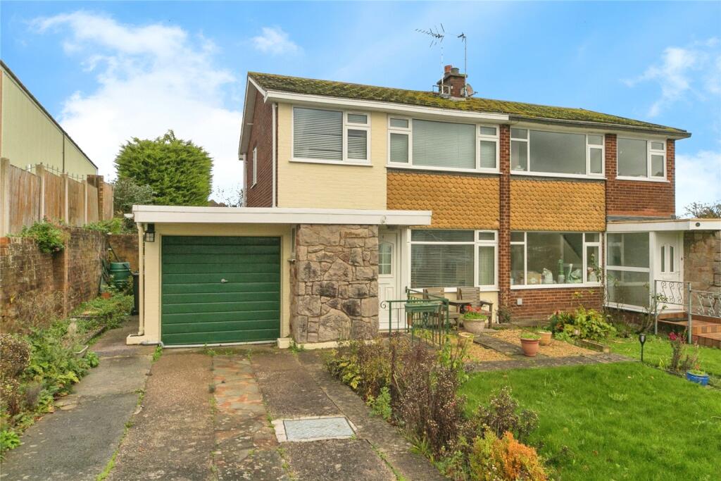 Main image of property: Llwyn Estyn, Deganwy, Conwy, LL31