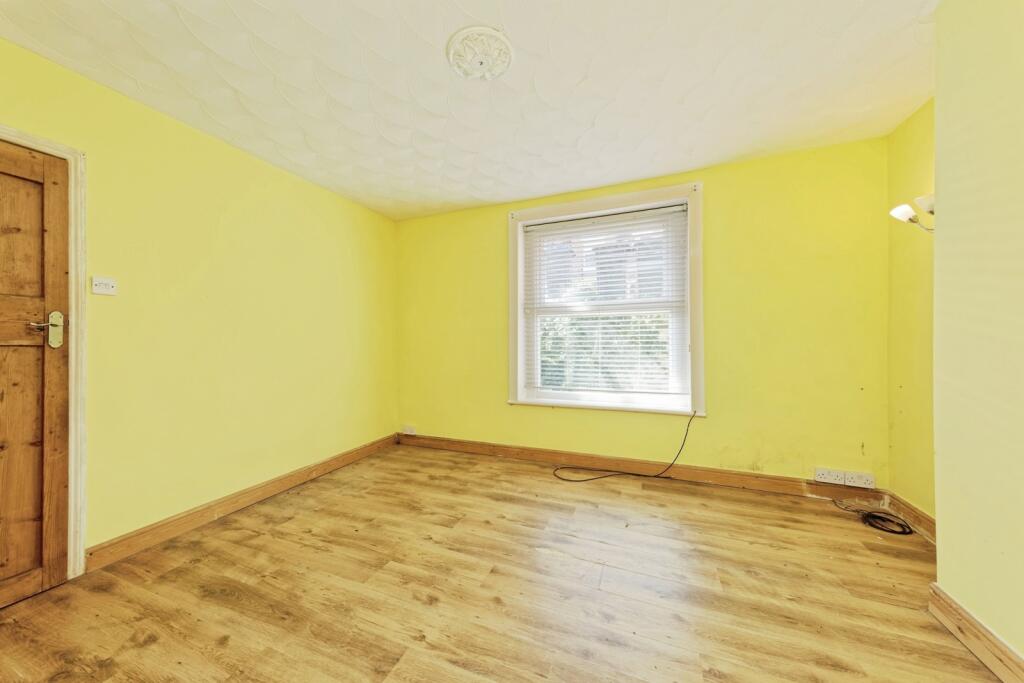Apartment in Canterbury - View 4