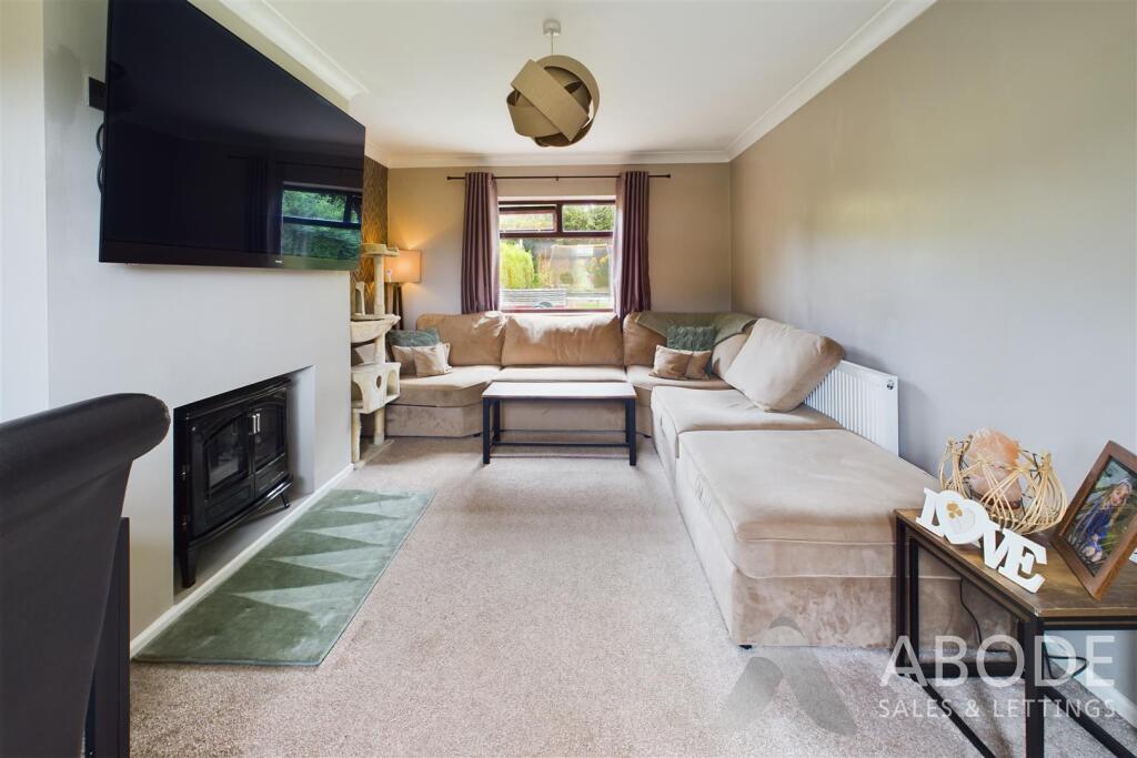House in Stoke-on-Trent - View 4