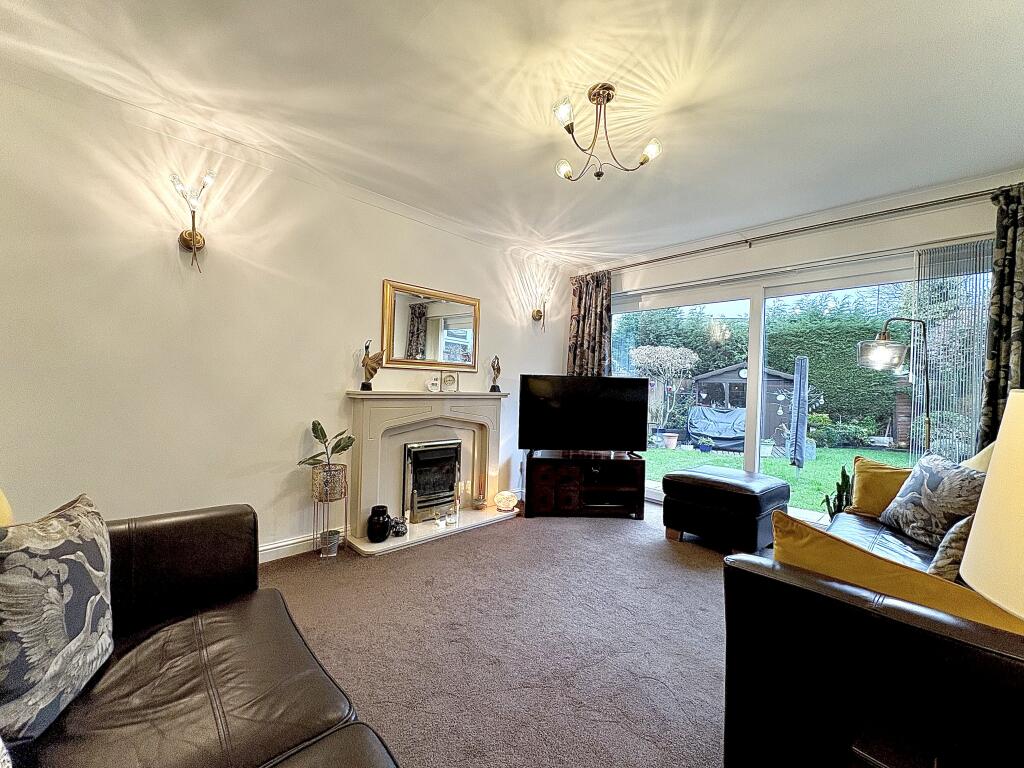 Melford Close, SEDGLEY, DY3 3QU photo 3