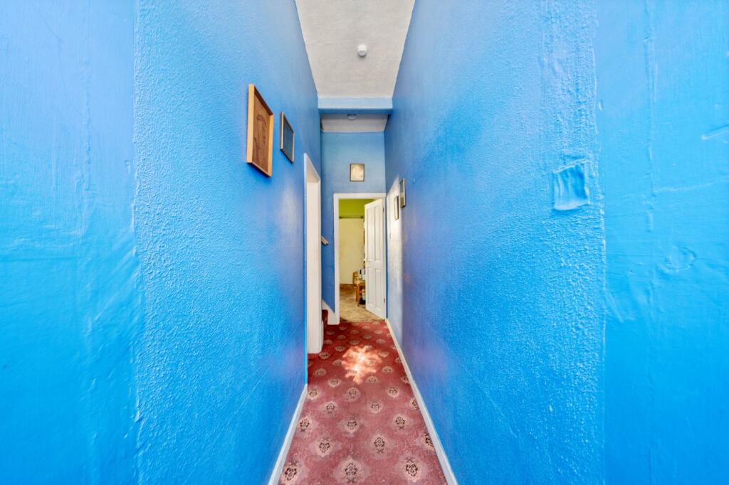 House in St Helens, Wargrave - View 5