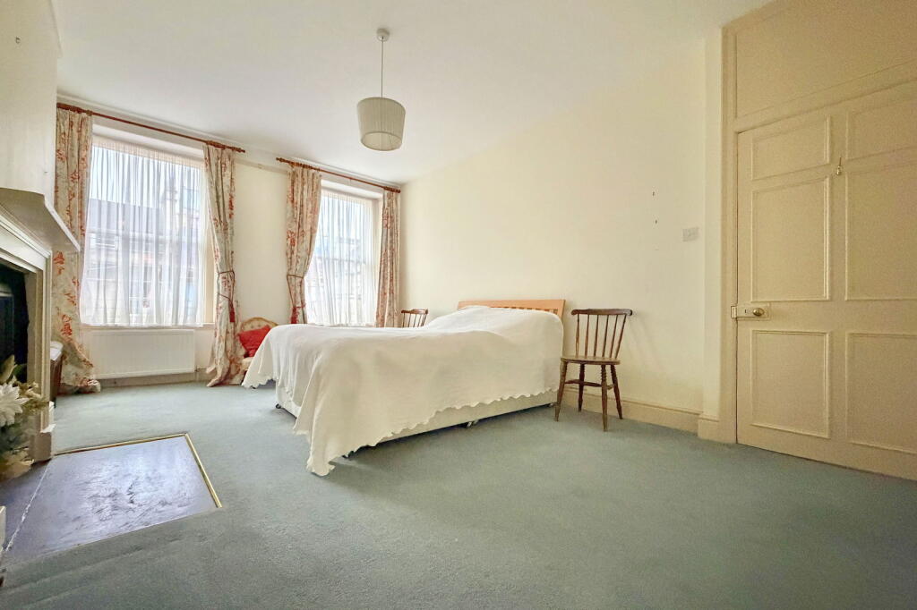 Apartment in Bath - More