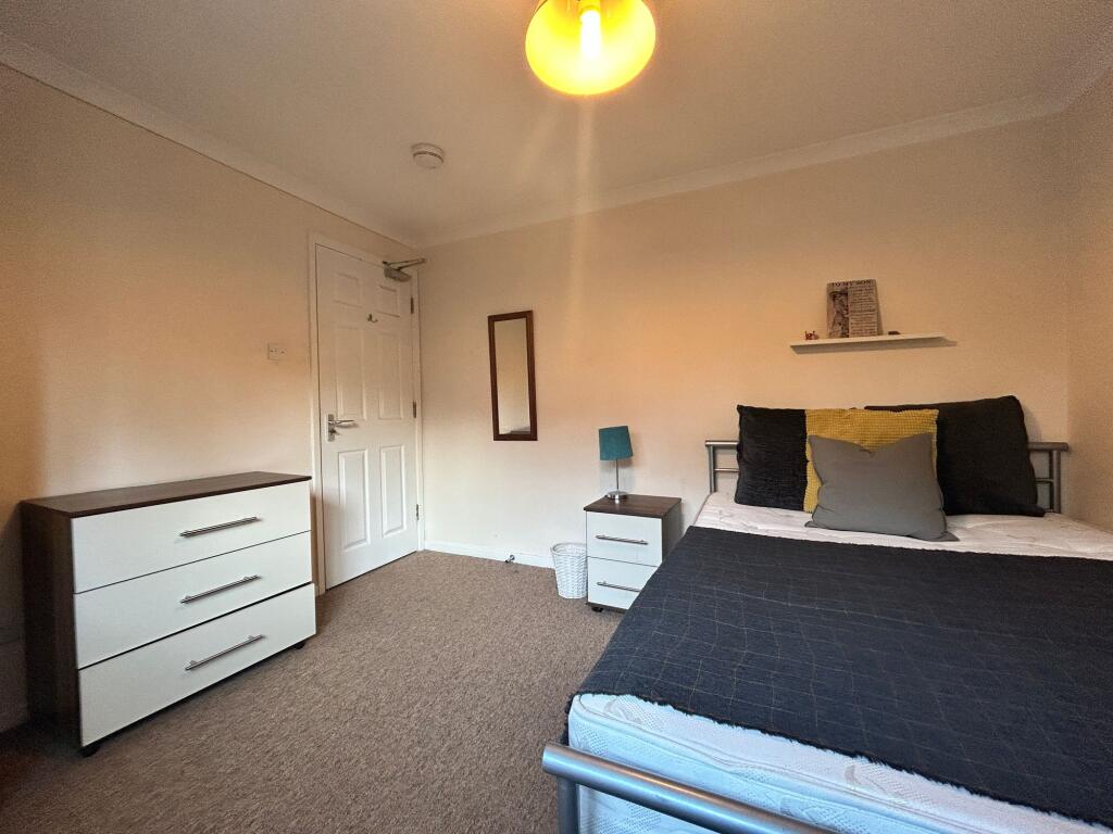 Main image of property: New Road, High Wycombe, HP12