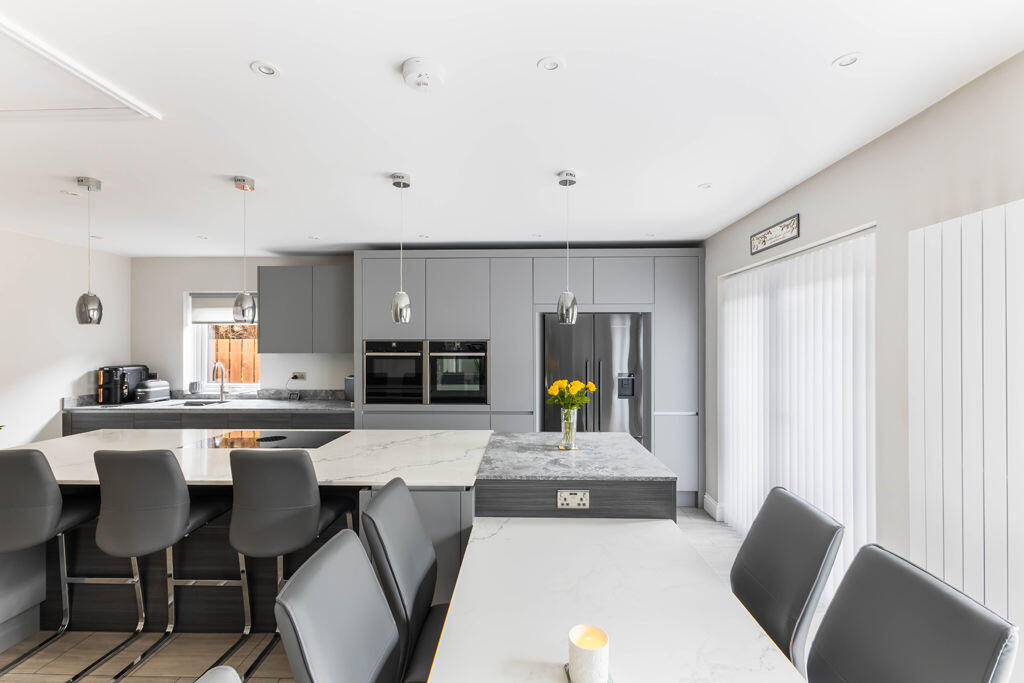 Wentworth Drive, Washington, Tyne & Wear - View 5