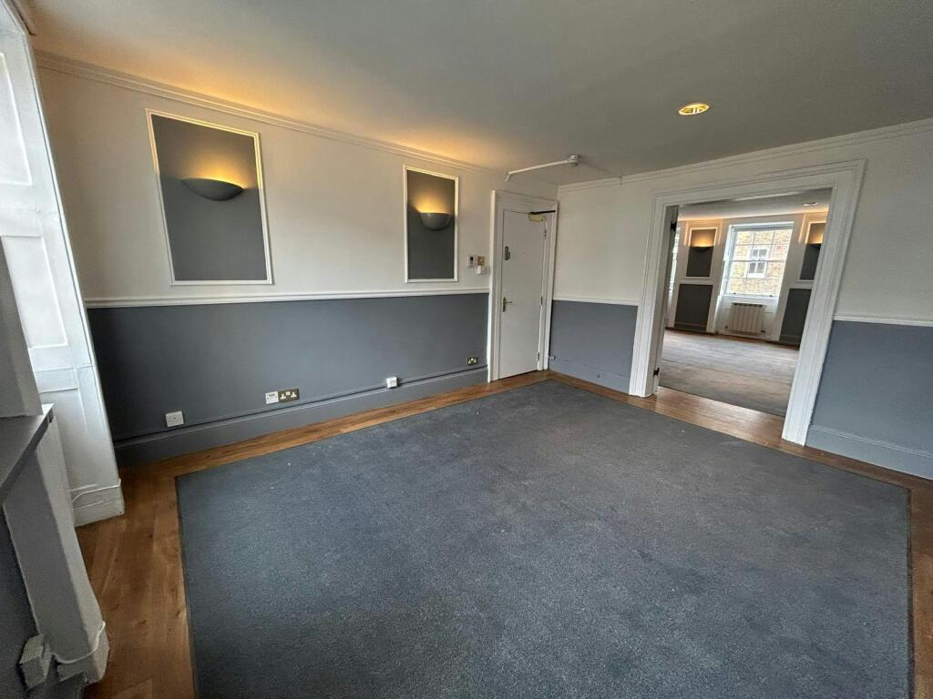 8b c1a88e65ae1ef2ad33.jpg