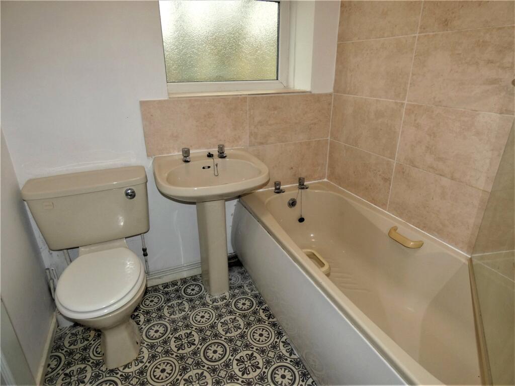 Additional image 10 of Grove Lane, Gomersal, Cleckheaton, BD19