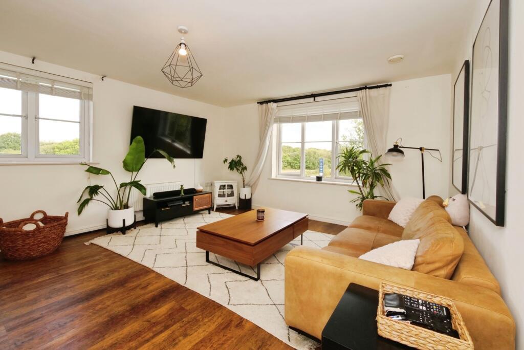 Apartment in Carway, Llangyndeyrn - More